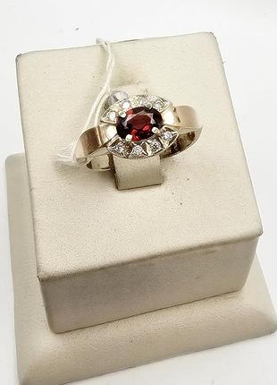 Кольцо серебряное с гранатом 18,5 3,96 г