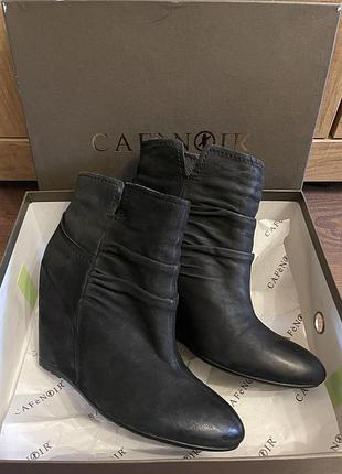 Нові жіночі ботильйони cafènoir, чорні, натуральна шкіра, р. 37
