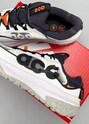 Nike acg mountain fly 2 low white black orange
