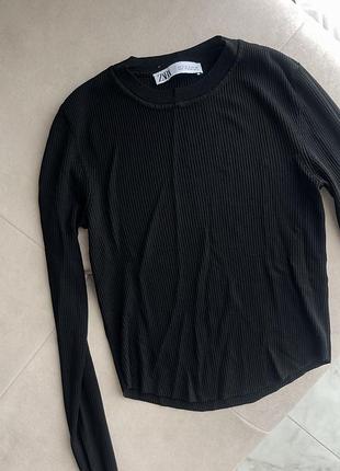 Чорний лонгслів в рубчик zara 4