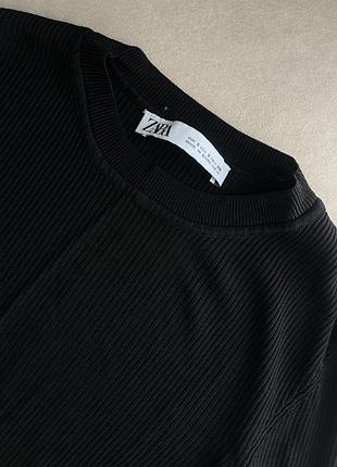 Чорний лонгслів в рубчик zara 2