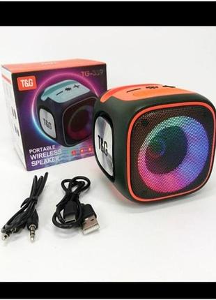 Музыкальная колонка беспроводная с rgb подсветкой и зарядкой