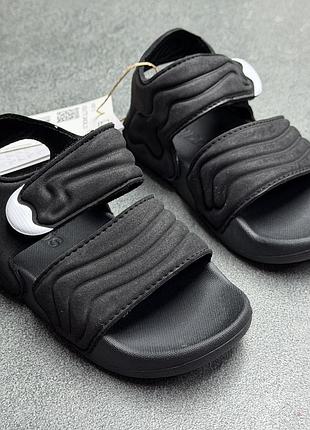 Дитячі босоніжки adidas hq0113