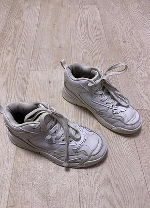 Високі кросівки 👟👟 22 см устілка