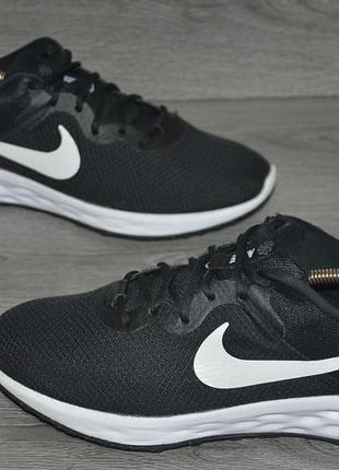 Розмір 46 довжина устілки 29.5 см. стан на фото. фірма nike revolution 6