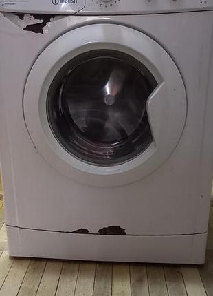 Стиральная машина indesit