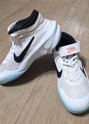 Кроссовки nike размер 35-35.5