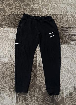 Штани nike swoosh