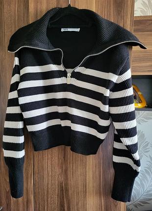 Светр жіночий zara в смужку чорно-білий,короткий.