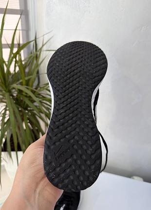 Кросівки оригінальні nike revolution 5
