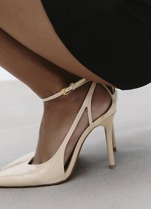 Взуття туфлі zara