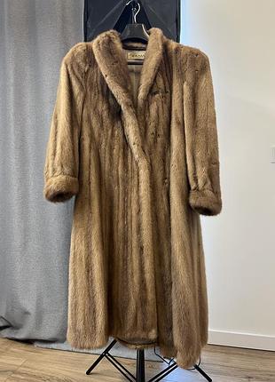 Норкова шуба saga mink