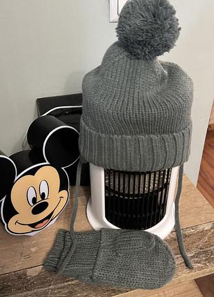 Шапка для немовлят h&m зимова з помпоном та зав'язками, сіра, розмір 74-80