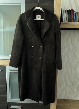 Пальто жіноче zara двобортне коричневе