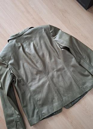 Куртка женская 8