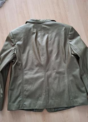 Куртка женская 9
