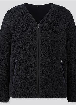 Флисовый кардиган uniqlo с v-образным вырезом. размер s.