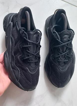 Женские кроссовки adidas ozweego