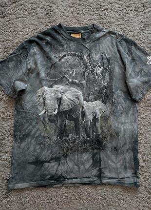 Футболка the mountain, size l (oversized может быть на м), состояние отличное, плечи 54 подмышки 59 длина 79
