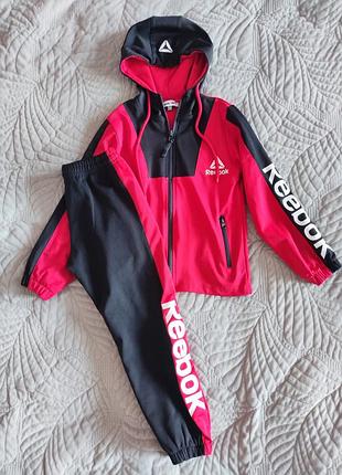 Спортивный костюм