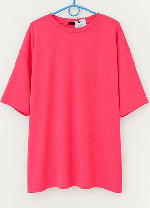 Яскрава рожева футболка oversize 💗