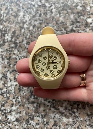Наручний годинник для жінок ice watch