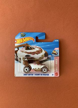 Машинка хот вілс donut drifter beignet de derapage hot wheels 2026