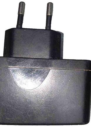 Заряднее устройство б/у сетевой адаптер usb