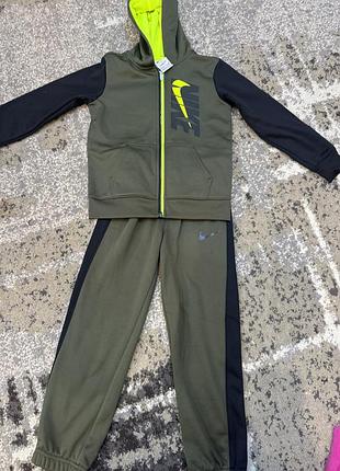 Спортивний костюм nike для хлопчиків, хакі з чорним та салатовим 6-7р