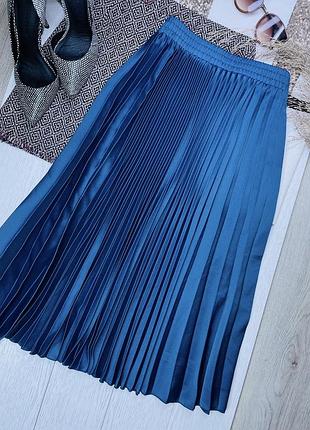 Міді спідниця h&m xs блакитна спідниця пліссе романтична спідниця кльош сатинова