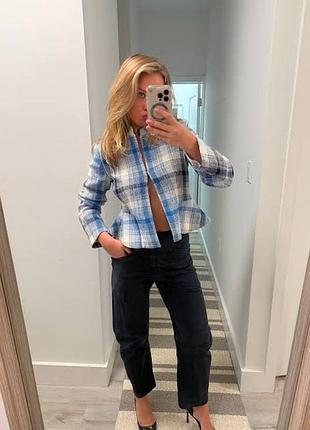 Классный приталенный голубой жакет по фигуре в клетку zara
💫💫💫💫💫💫💫💫💫💫💫💫💫