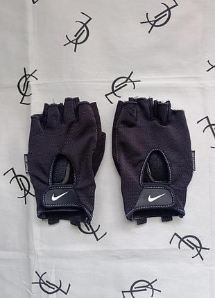 Тренувальні рукавички nike fitdry women's fundamental training gloves