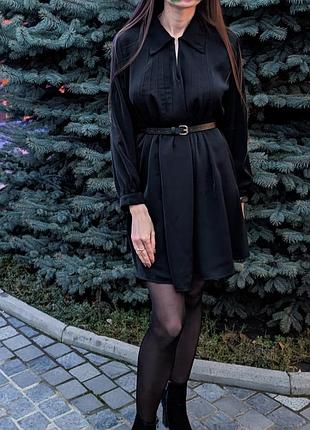 Сукня пряма атласна сукня