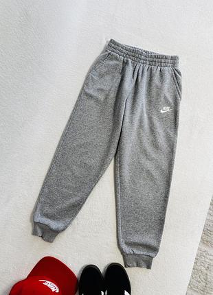 Спортивні штани nike