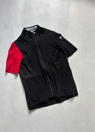 Велофутболка assos