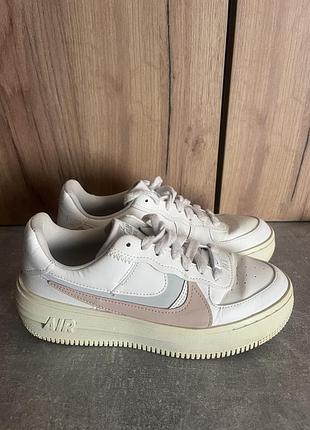 Кросівки жіночі nike оригінал