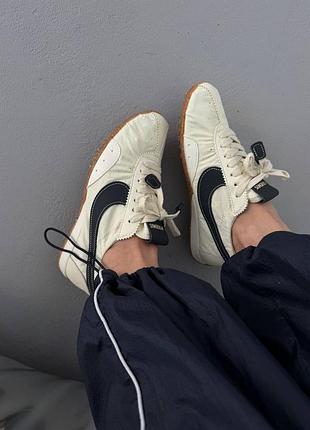 Кросівки жіночі nike x jacquemus | moon shoe cream / black