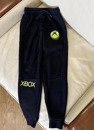 X box спортивні штани на хлопчика 9-10 років ріст 140 стан ідеальний чорні  від прімарк дов 84.5, крок 61, пояс 28.5, шнурок робочий