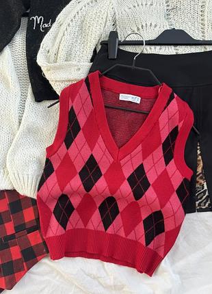 Комфортна жилетка безрукавка primark