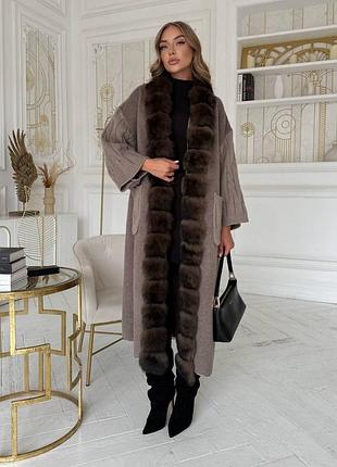 Ан кашемировый кардиган #maxmara 
мех натуральный съемный
с,м,л 
13500 грн 

отправки 1-3 дня.