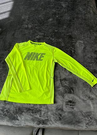 Лонгслів nike салатовий