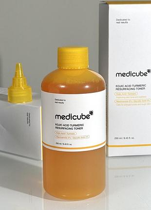 Осветляющий тоник с койевой кислотой medicube kojic acid turmeric resurfacing toner 250 ml