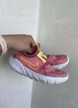 Кросівки найк для дівчинки nike