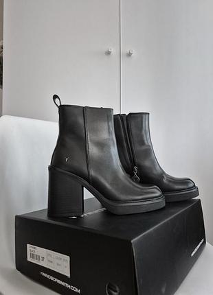 Ботильони черевики windsor smith 9