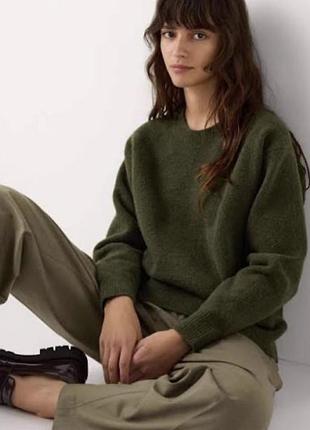 Оливковий светр 100% lana uniqlo