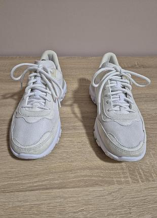 Кроссовки nike. 2