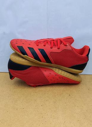 Adidas predator - стильные мужские футзалки,41р.