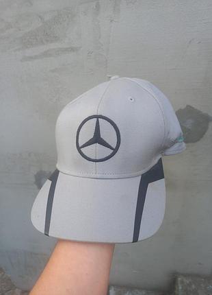 Кепка унісекс команди mercedes amg petronas f1, сіра