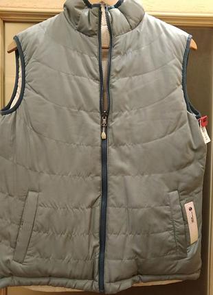 Goodwill (m), new. двусторонний теплый жилет, унисекс