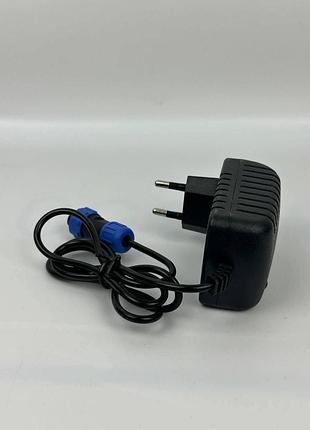 Зарядка до avenger booster 2.4g/5.2g/5.8g 12 в, 2 а